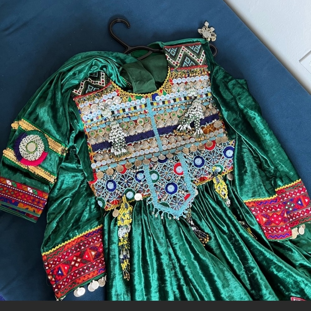 Afghan clothes - Picture 3 of 4